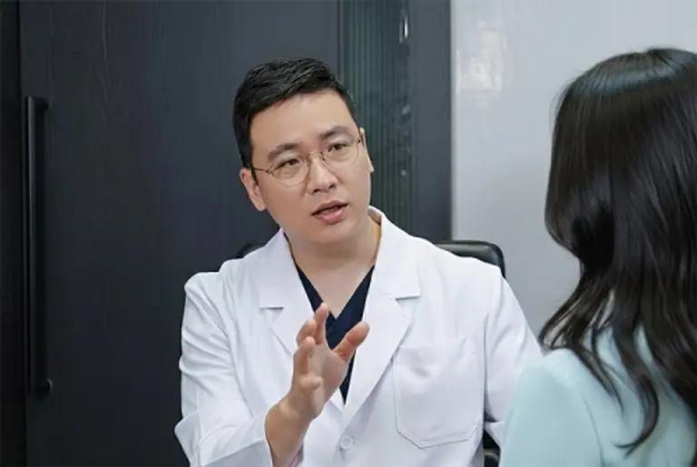 땡큐성형외과 권정우 대표원장