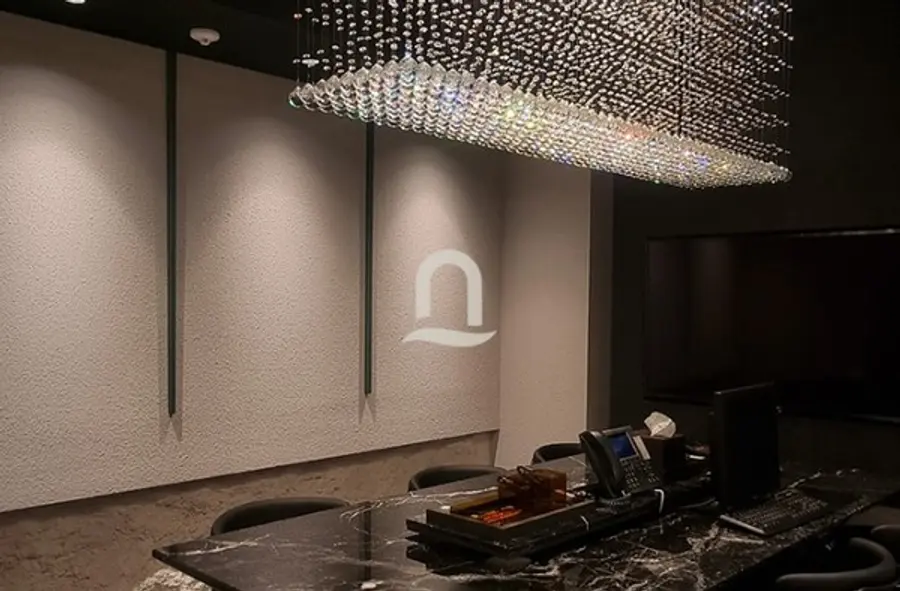  * 으로 이름 붙여진 하나은행 평창동 PB센터. 한국 전통의 이미지를 살린 공간 디자인으로 고객의 성향에 맞는 상담실을 배정하여 편안한 분위기에서 전문적인 금융상담을 받을 수 있도록 서비스하고 있다. 