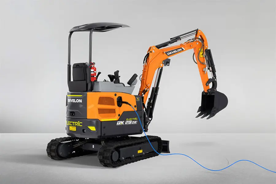 온라인스토어를 통해 판매중인 1.7톤 미니 전기굴착기 DX20ZE [사진=HD현대인프라코어]