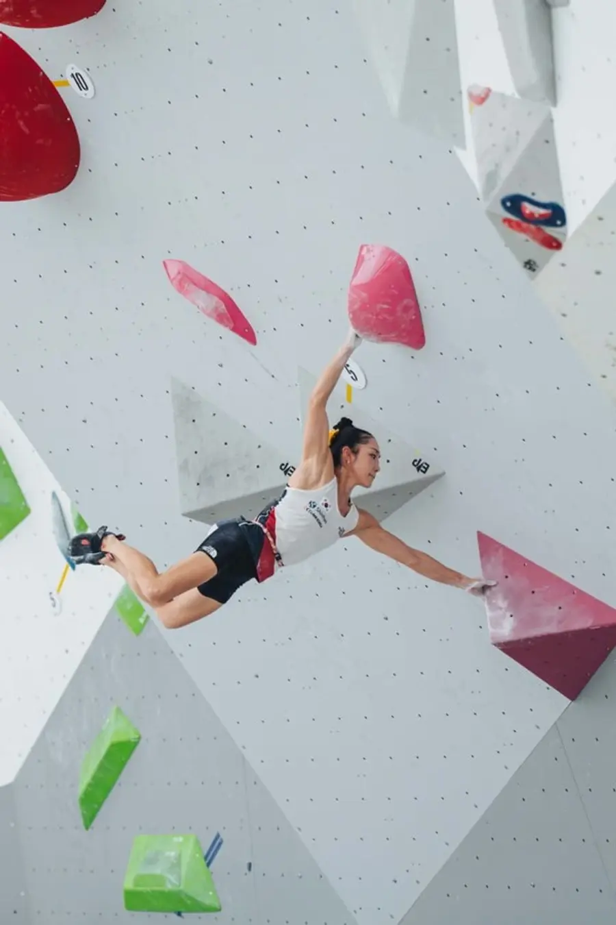 스포츠클라이밍 국가대표 김자인 선수 리드 종목 경기장면 (사진. 대한산악연맹)