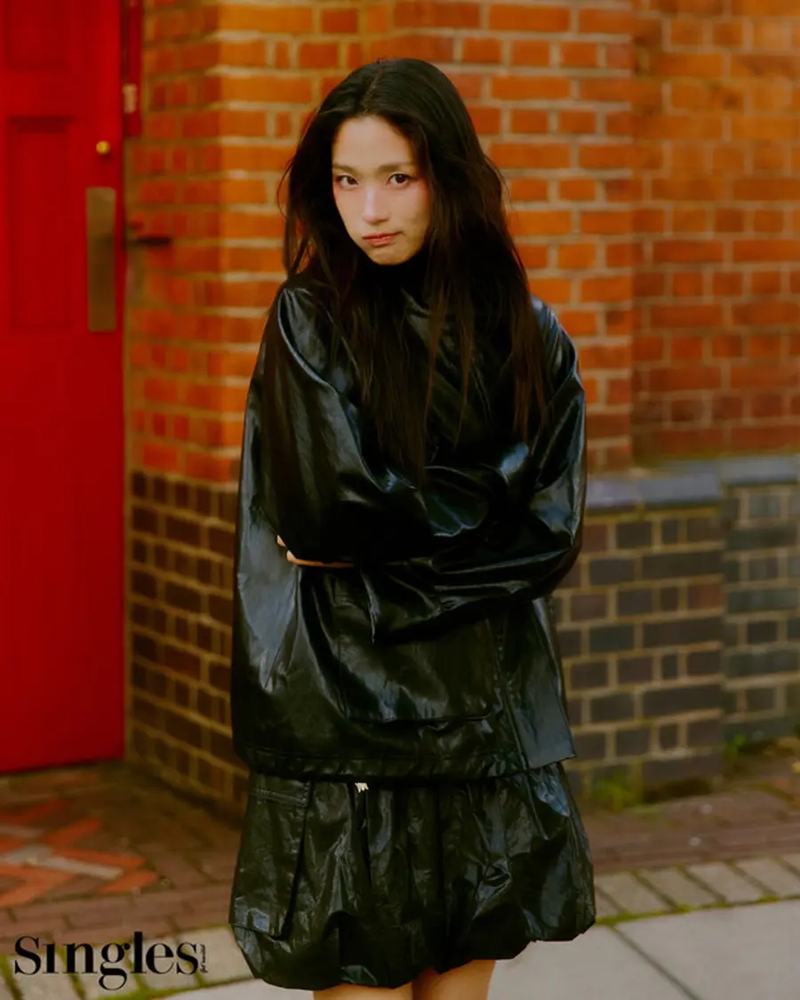 런던을 배경으로 한 김혜윤 가을 화보 (사진제공. 싱글즈)