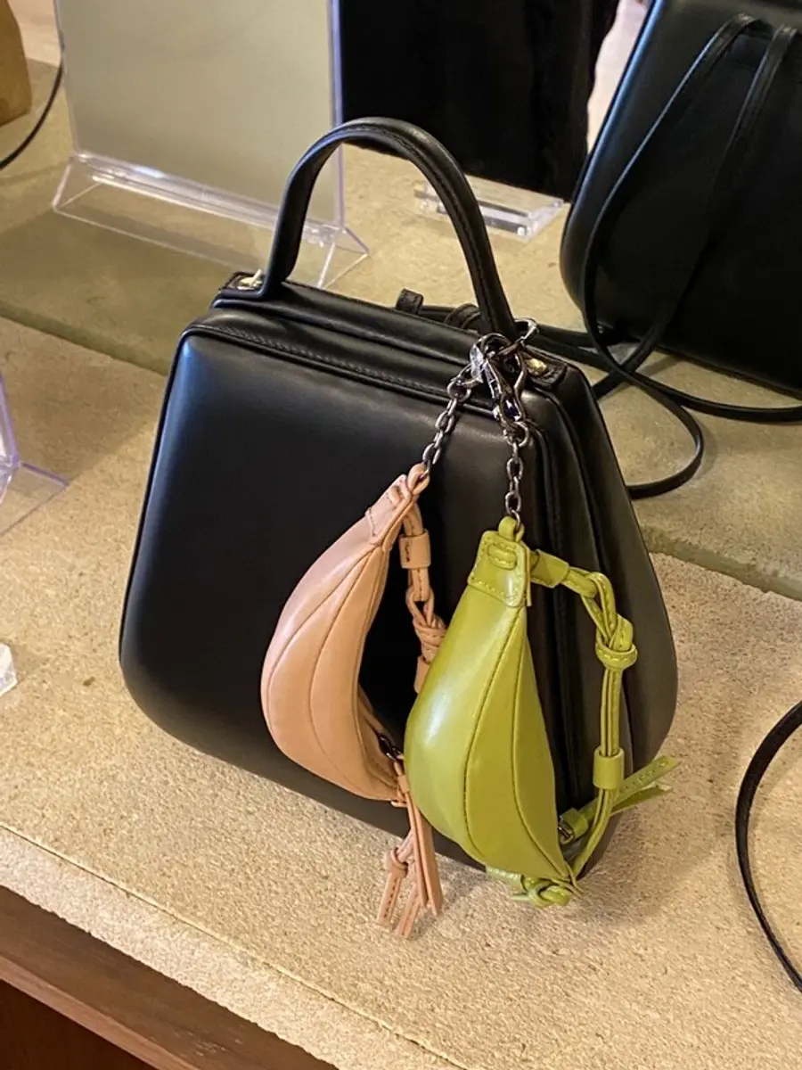 아카이브 앱크 미니 플링 키링 (사진제공. 코오롱FnC)