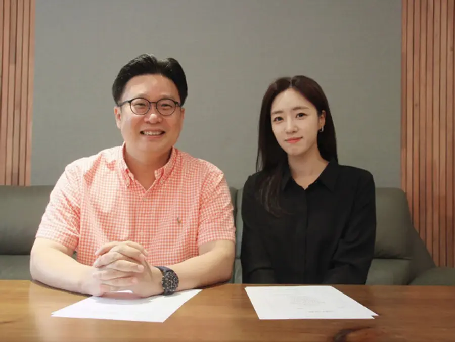 서경덕 성신여대 창의융합학부 교수(왼쪽)와 배우 함은정 [출처: 성신여대 창의융합학부 서경덕 교수팀]