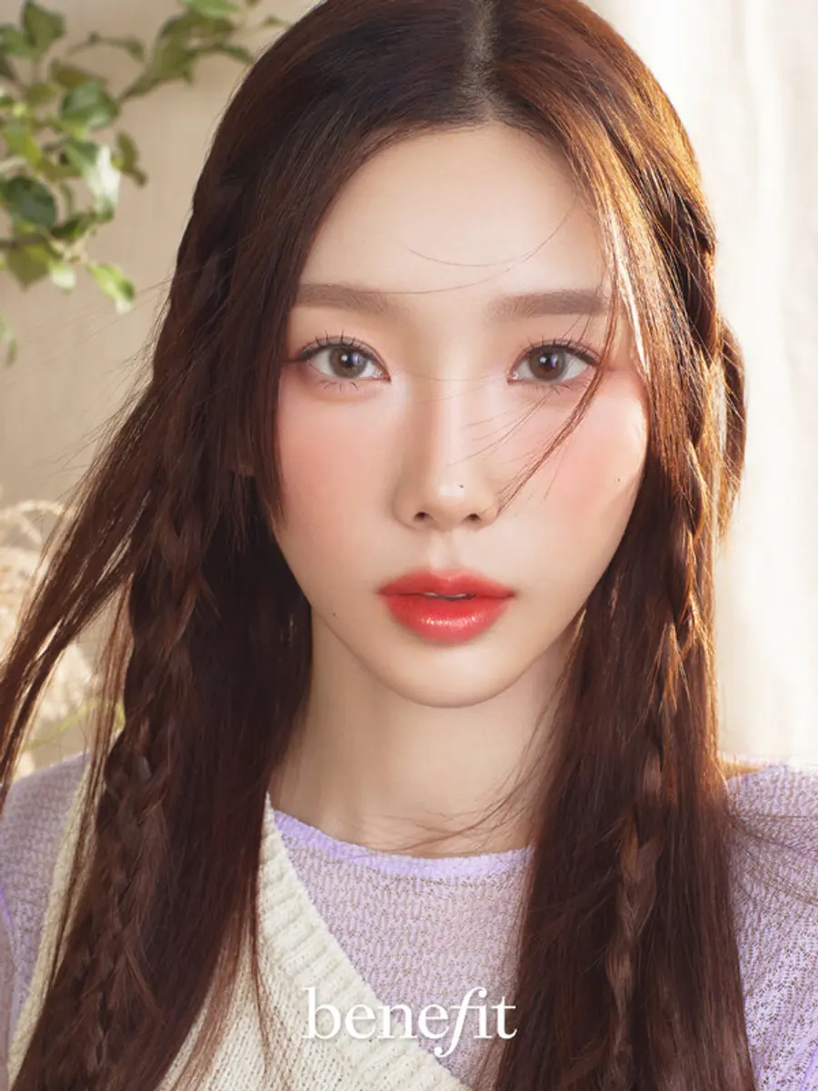 베네피트의 브랜드 앰버서더 '태연' NEW 어텀 컬렉션_화보
