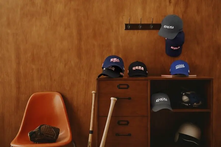 MLB키즈가 한글날 기념해 출시한 한정판 ‘한글 로고 볼캡’ 컬렉션 (사진제공=F&F)