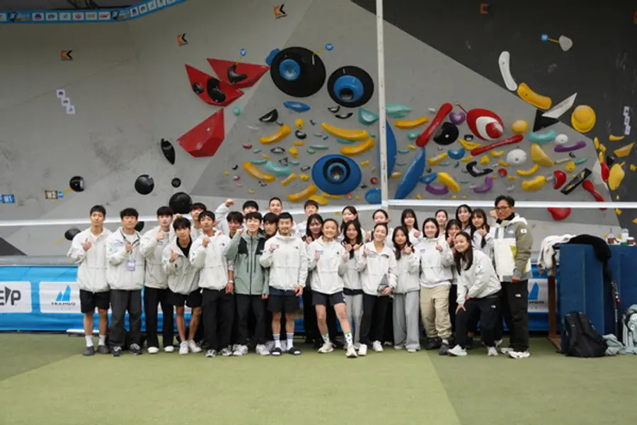 대한민국 국가대표 선수단 단체사진 (사진제공=대한산악연맹)