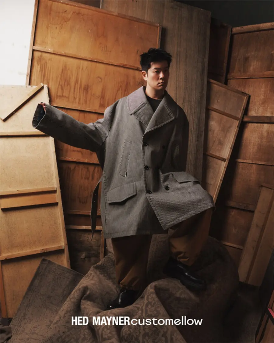 커스텀멜로우가 세계적인 디자이너 헤드메이너 협업 컬렉션을 출시했다. 사진은 장기하 화보 이미지 (사진제공=코오롱FnC)