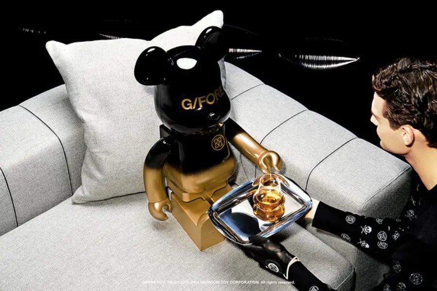 골프 브랜드 지포어가 유명 아트 토이 브랜드 베어브릭과 협업해 홀리데이 시즌을 상품을 출시했다 (사진제공=코오롱 FnC)