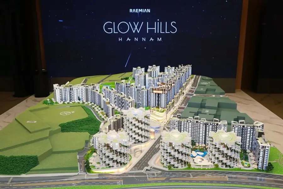 삼성물산 한남4구역 홍보관에 전신된 래미안 글로우힐즈 한남 모형 (사진제공=삼성물산)