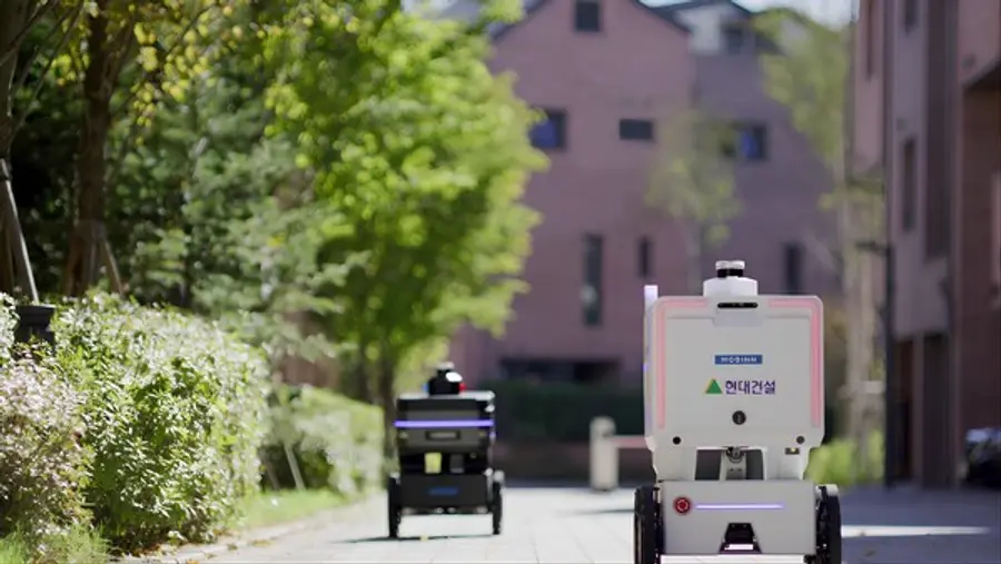 자율주행 로봇 모빈 (사진제공=현대건설)