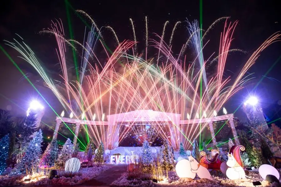 에버랜드에서 펼쳐지고 있는 멀티미디어 불꽃쇼 '무민 불꽃놀이' 공연