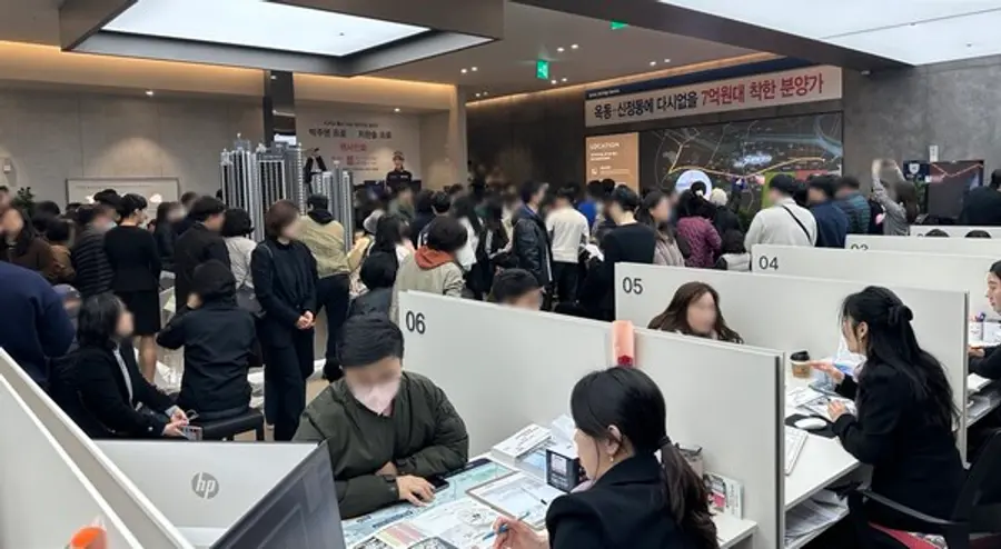 울산 문수로 센트레빌 에듀리체 견본주택에 연휴동안 많은 인파가 몰렸다. (사진=동부건설)