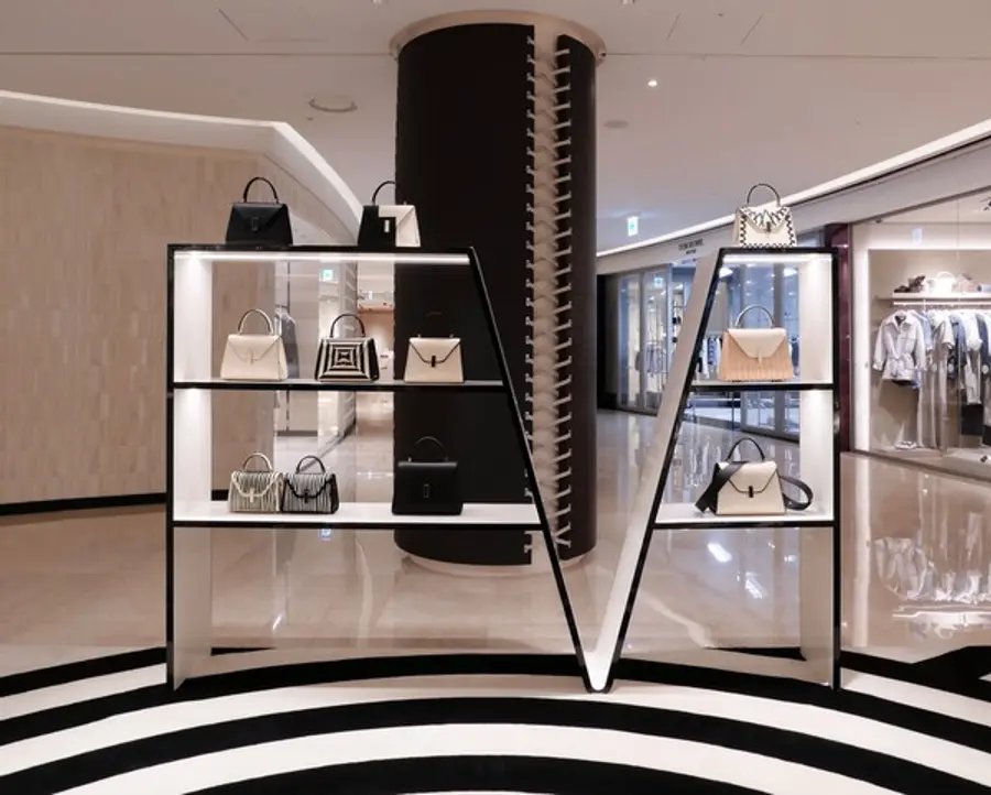 발렉스트라 현대백화점 압구정 본점 팝업스토어 전경 (사진=코오롱 FnC)