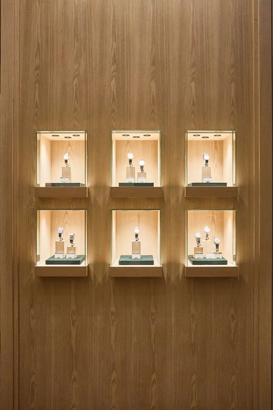 이미지 출처: 스트레인져(Stranger)