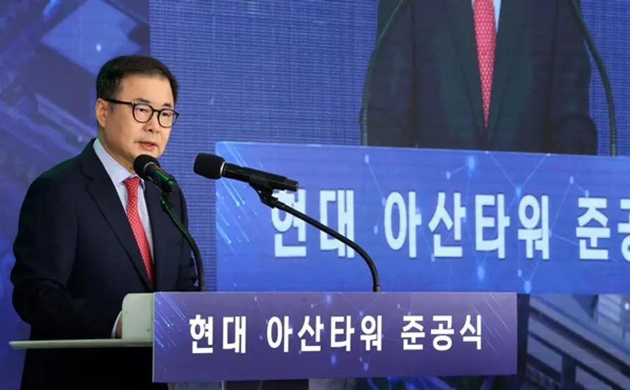 조재천 현대엘리베이터 대표이사가 21일 오후 현대엘리베이터 충주 본사에서 진행된 ‘현대 아산타워’ 준공식에서 환영사를 하고 있다.