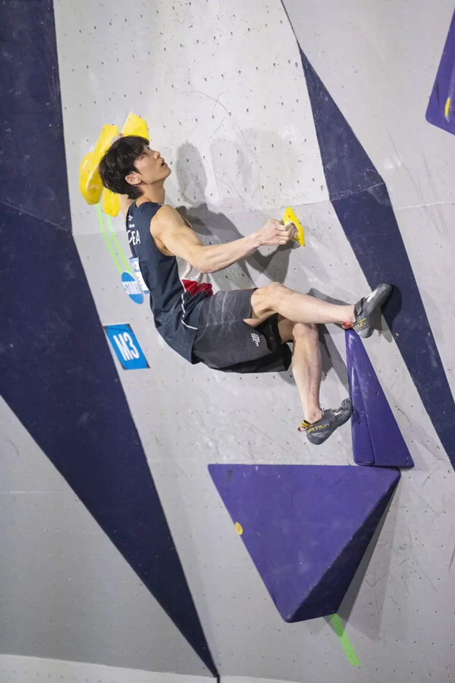 이도현 선수의 볼더 월드컵 경기 모습 (사진제공=대한산악연맹)