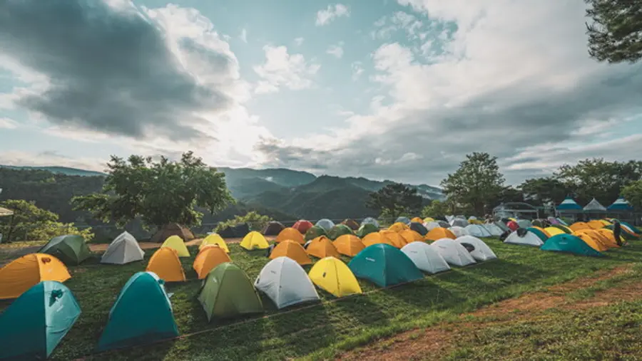 몽벨 아웃도어 트레일 행사장에 세워진 텐트. (사진제공= 몽벨)