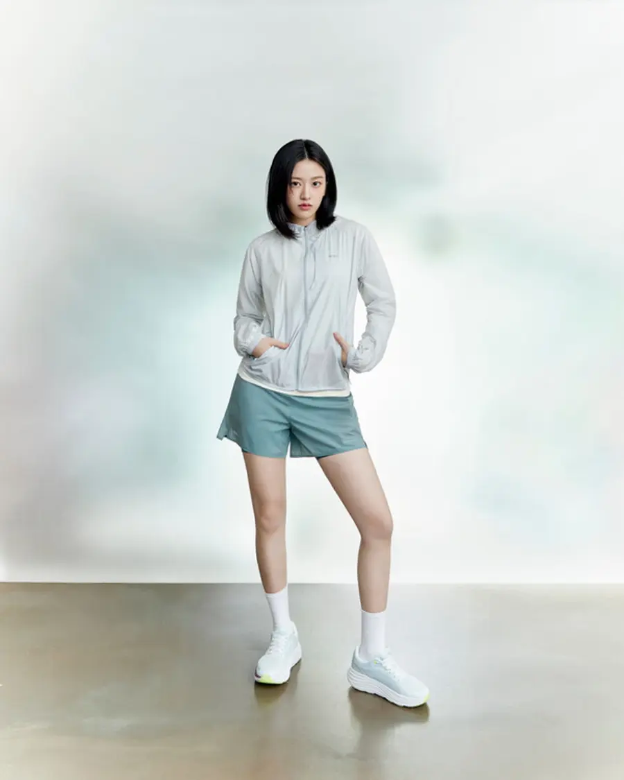 네파 '퍼포먼스 랩 방풍자켓'
