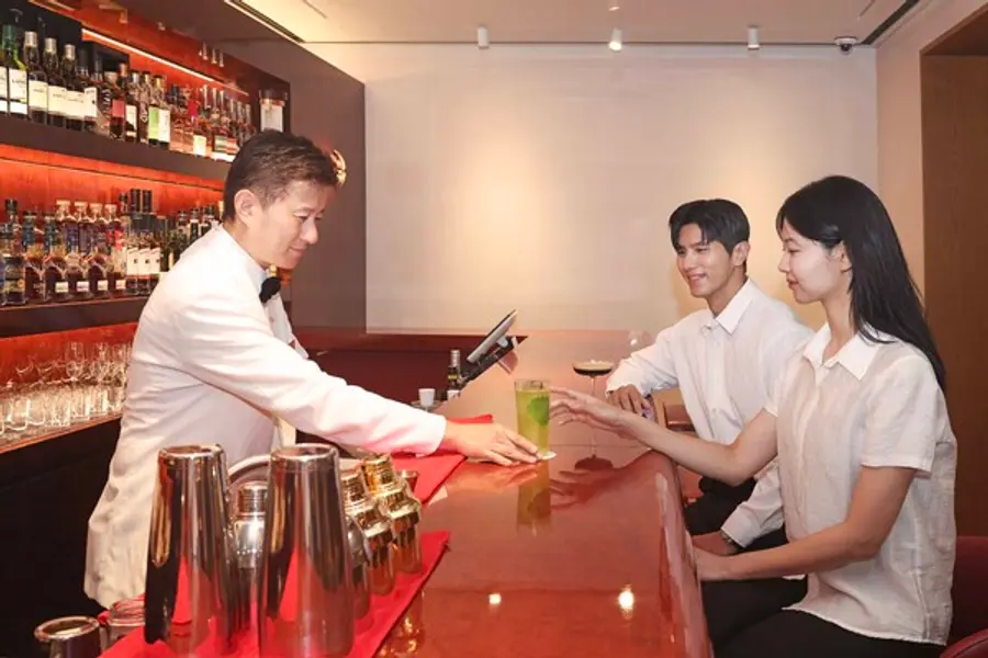 하우스오브신세계 강남에 문을 연 칵테일 바 ‘슈퍼스타 by 폴스타’ (사진제공=신세계백화점)