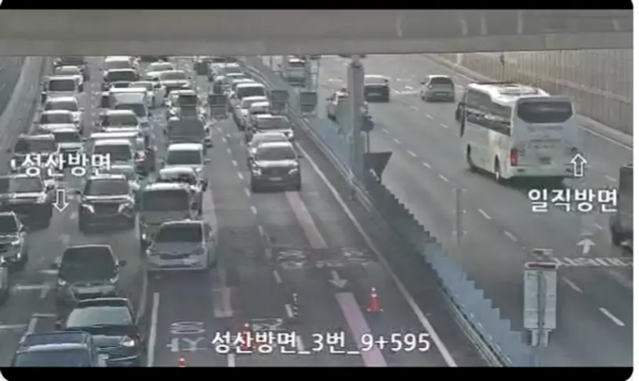 서부간선 지하도로 성산방면 입구 모습. 오전 7시50분 현재 