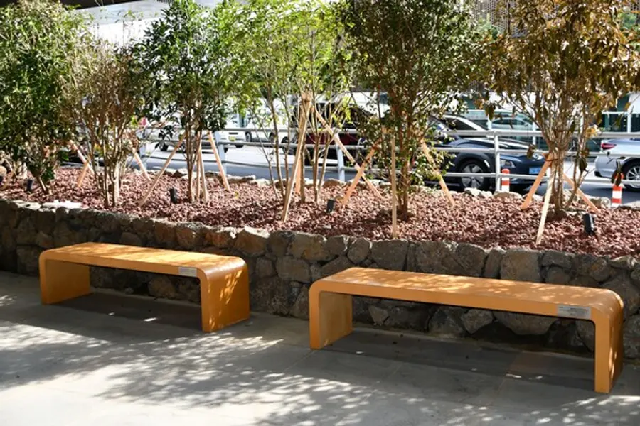 삼표그룹이 제주공항에 기부한 UHPC 벤치 (사진제공=삼표그룹)