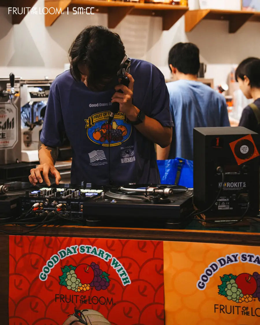 프룻오브더룸의 '모닝 커피 레이브’ 명동 행사 현장(사진=프룻오브더룸)