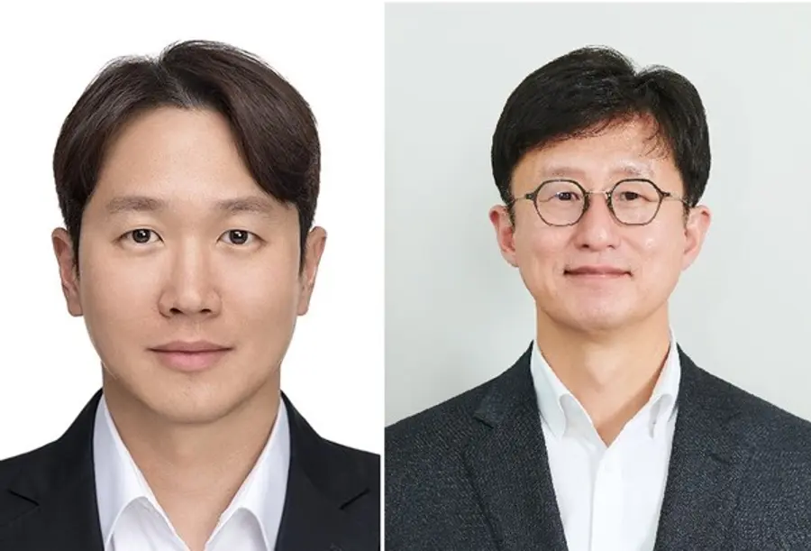 코오롱스페이스웍스 안상현 대표이사(왼쪽)와 코오롱모빌리티그룹 최현석 대표이사