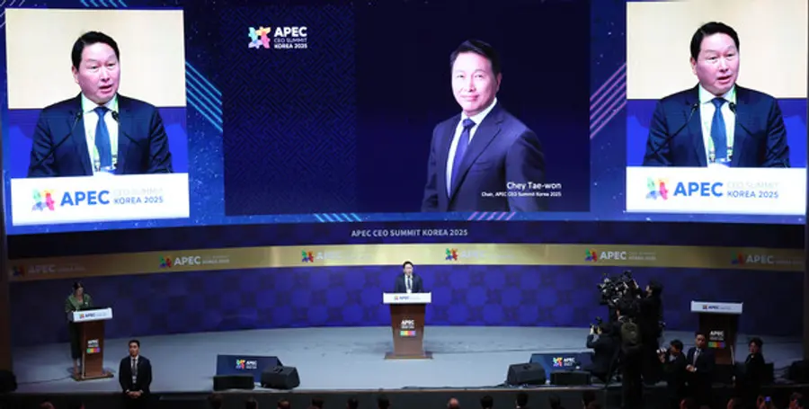 최태원 대한상공회의소 회장이 29일 오전 경주 예술의 전당 화랑홀에서 아시아·태평양 지역의 최대 경제포럼인 ‘2025 APEC CEO 서밋’에서 개회사를 하고 있다. (사진제공=대한상공회의소)