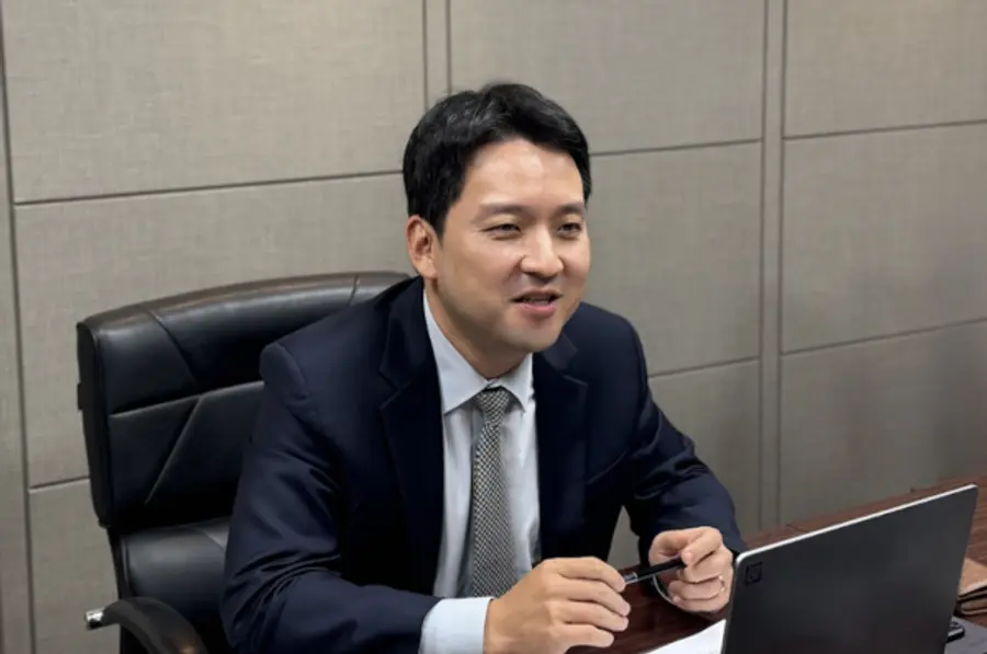 스마트투데이와 인터뷰를 진행하는 조명현 세미파이브 대표.사진=안효건 기자