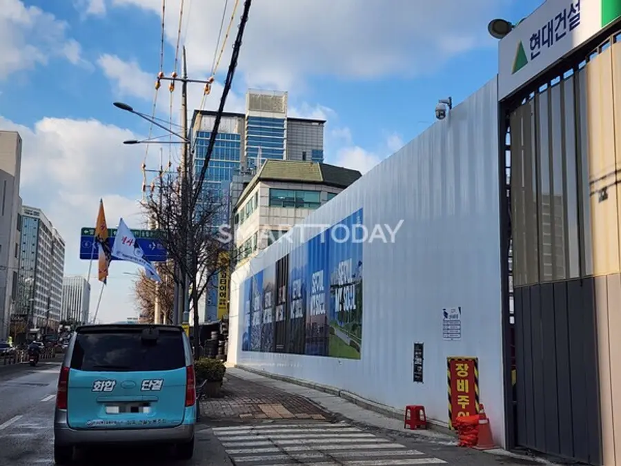 한국노총 섬유건설노조 '마곡 더그리드 생존권 보장 집회' 현장. 출처=김종현 기자