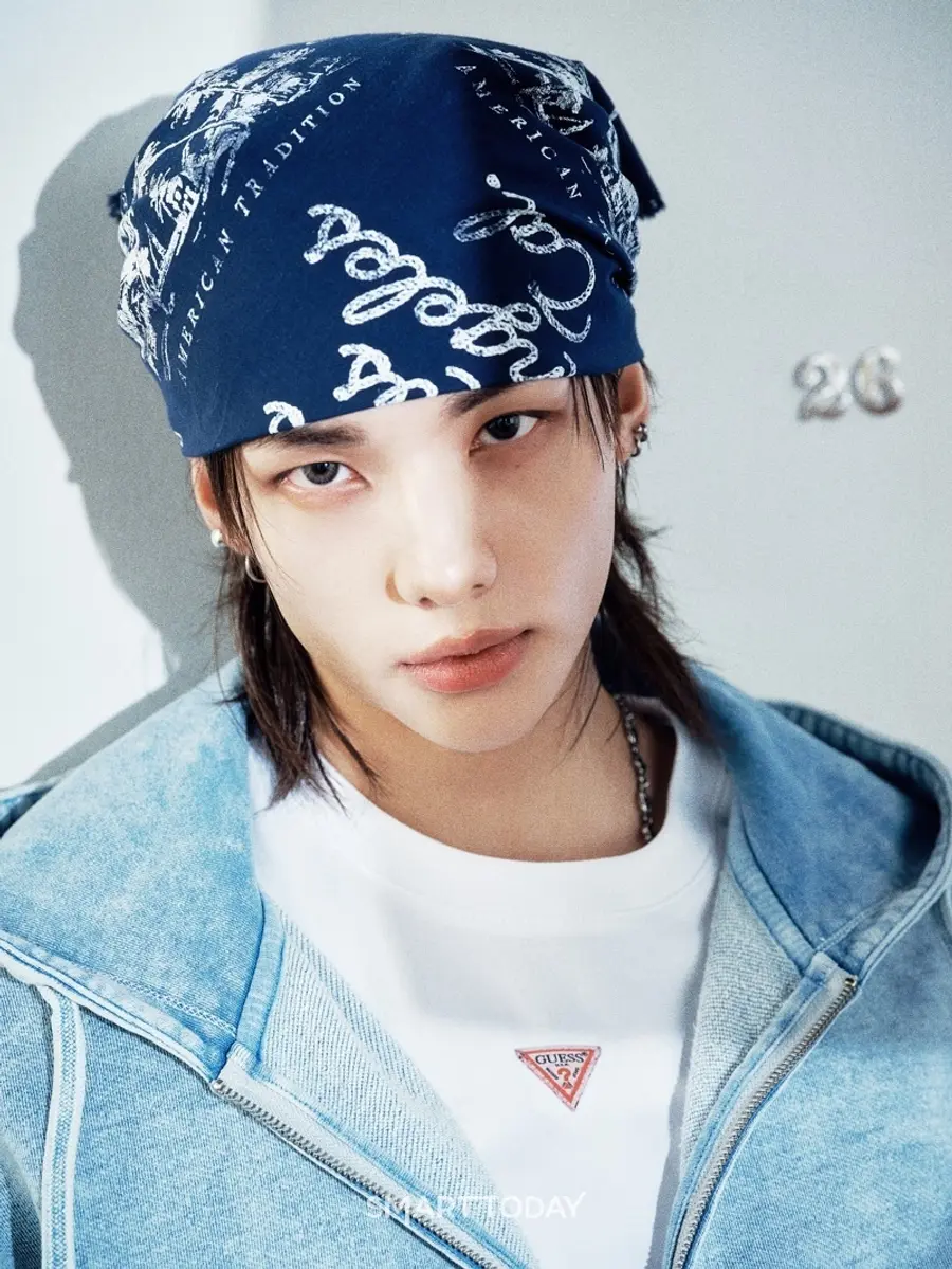 게스가 스트레이키즈 현진과 함께 한 새 캠페인을 공개했다. (사진=게스)