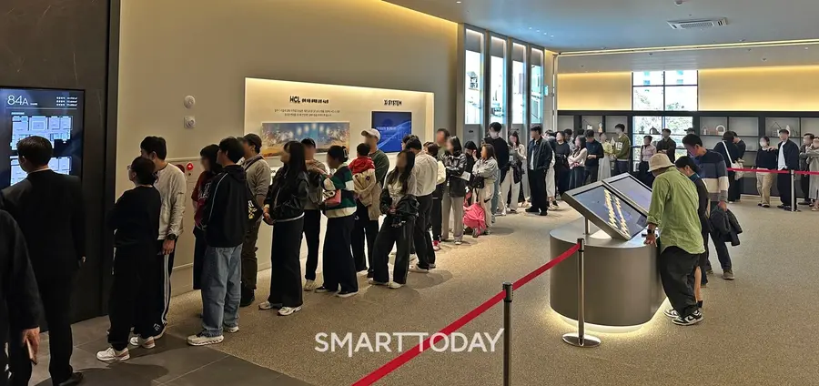 창원자이 더 스카이 견본주택이 주말 동안 많은 방문객으로 북적였다. (사진=동양건설산업)