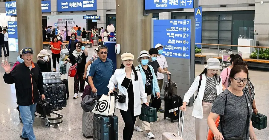 유커들이 인천국제공항을 통해 한국으로 입국하고 있다. 출처=연합뉴스