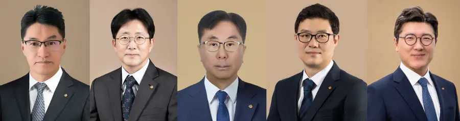 30일 그룹 인사로 내정된 이부환 한화에어로스페이스 사업부문 대표이사·양기원 한화시스템 대표이사·강정훈 한화임팩트 사업부문 대표이사·임동준 한화자산운용 대표이사·김기철 한화세미텍 대표이사 내정자. 한화그룹