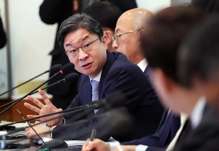 이억원 금융위원장이 지난 6일 청와대에서 이재명 대통령 주재로 열린 국무회의에서 발언하고 있다. 연합뉴스